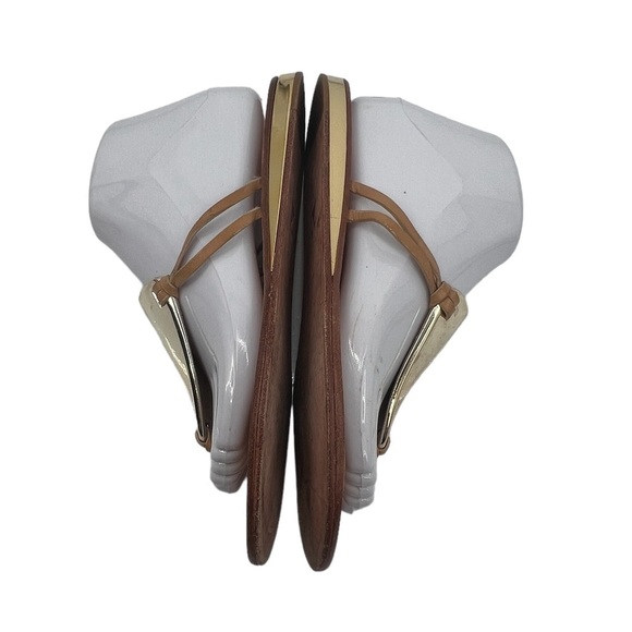 Daniblack Gold Thong Sandals Size 7 1/2 Women’s - Picture 8 of 10